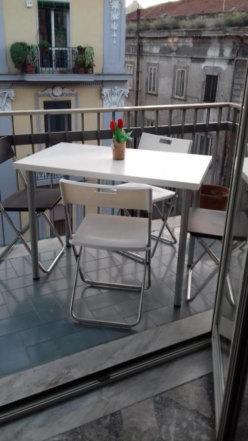 Alexander Hostel เนเปิลส์ ภายนอก รูปภาพ