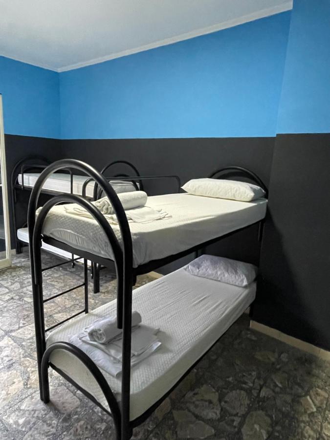 Alexander Hostel เนเปิลส์ ภายนอก รูปภาพ
