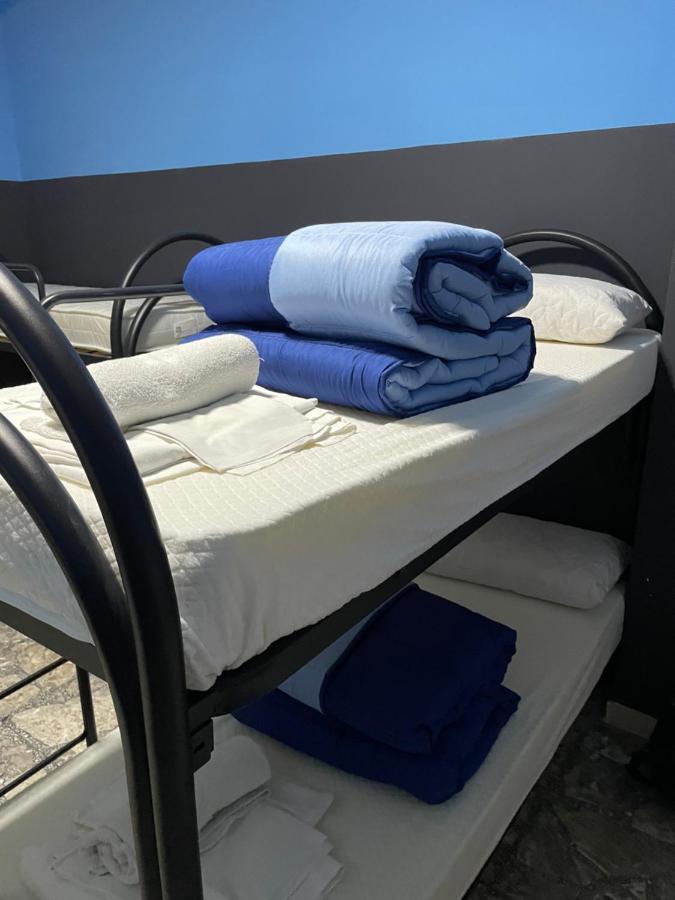 Alexander Hostel เนเปิลส์ ภายนอก รูปภาพ