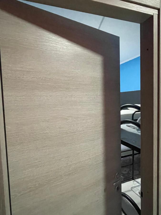 Alexander Hostel เนเปิลส์ ภายนอก รูปภาพ